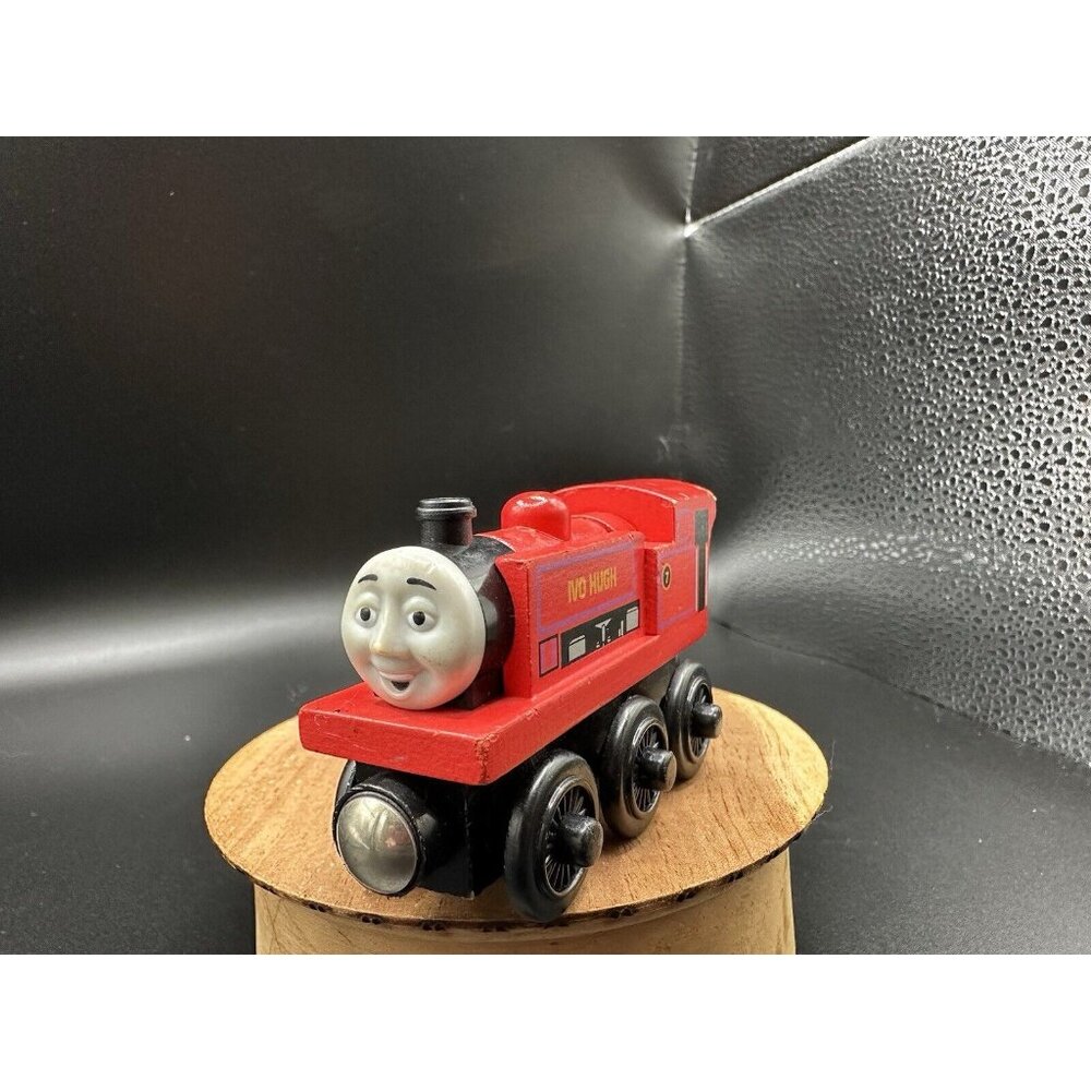 Vtg Thomas Wooden Railway Train Ivo Hugh #7 Engine 2003 Learning‎ Curve Red READ